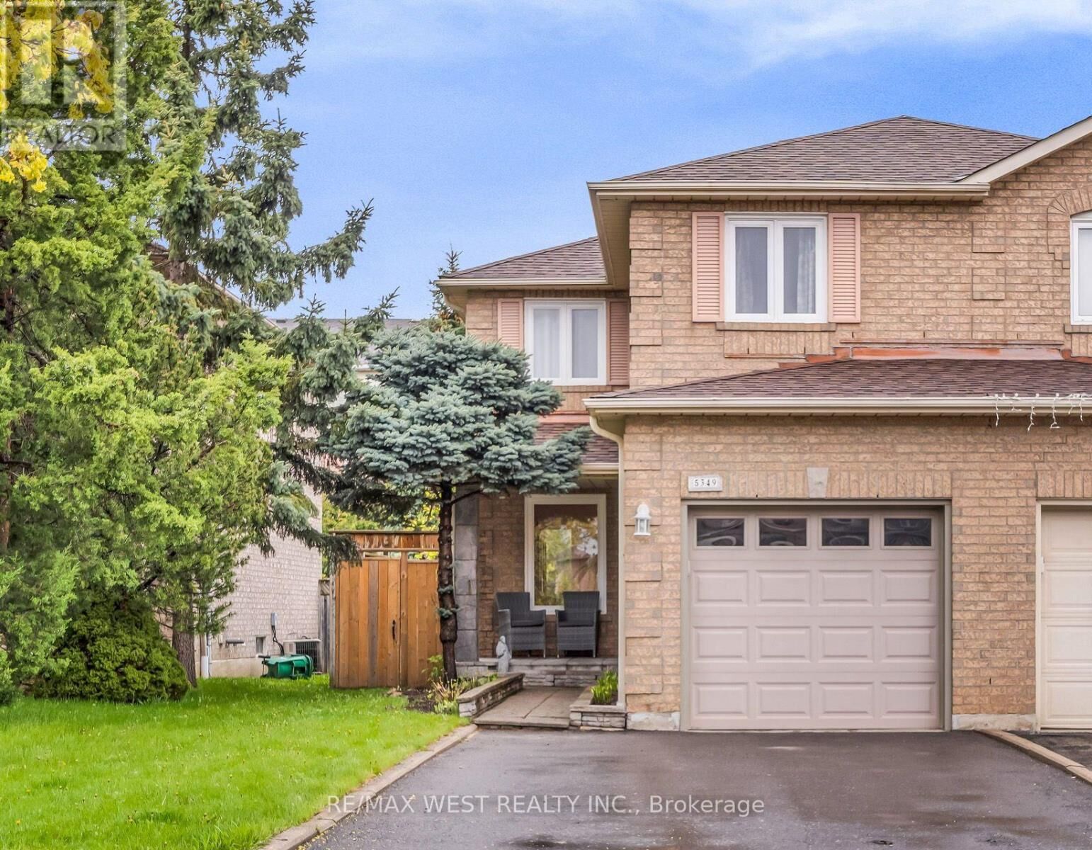 Property Photo:  5349 Bullrush Drive  ON L5V 1Z2 