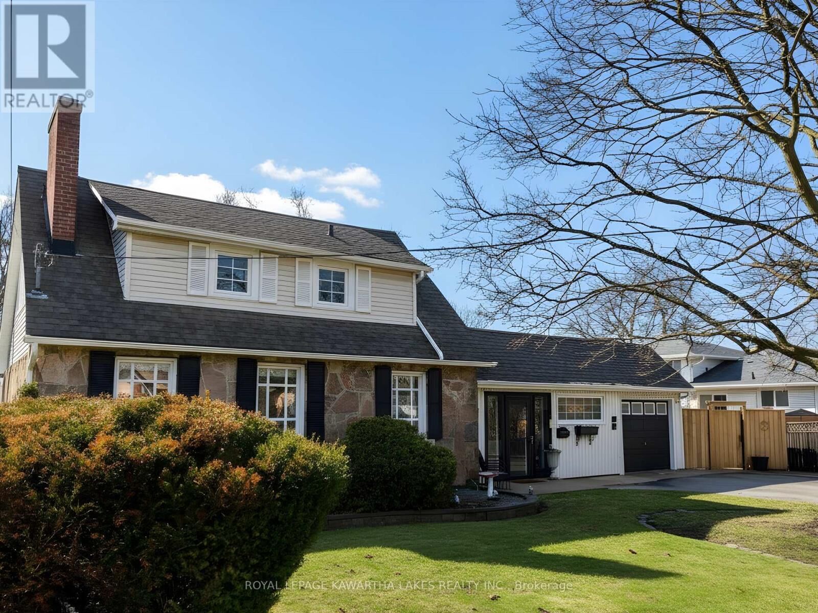 Property Photo:  114 Colborne Street West  ON K9V 3T5 
