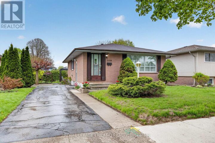 Property Photo:  1110 Chippewa Drive  ON N5V 2T7 