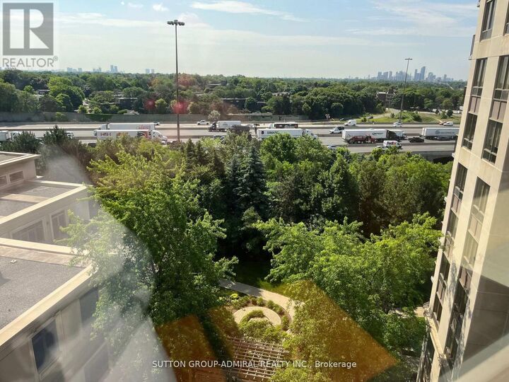 Property Photo:  78 Harrison Garden Boulevard 804  ON M2N 7E2 