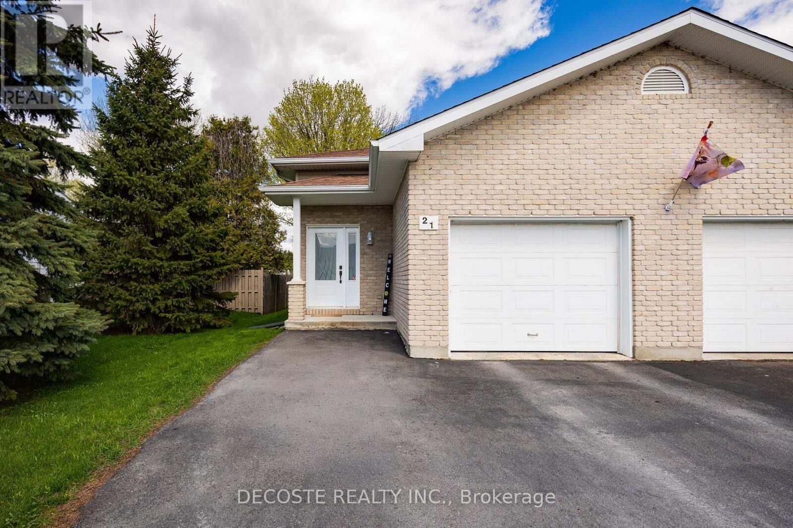 Property Photo:  21 South Beech Street  ON K0C 1N0 