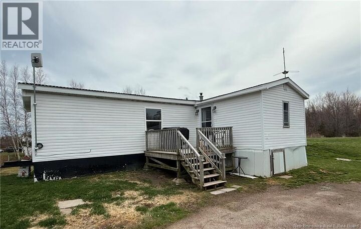 Property Photo:  21 Trenholm Road  NB E4M 3C9 