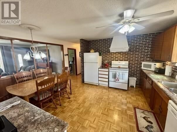 Property Photo:  148 Garson Coniston Road  ON P3L 1G3 