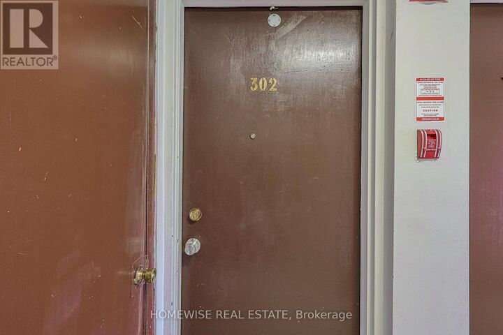 Property Photo:  2204 Dufferin Street 302  ON M6E 3R8 