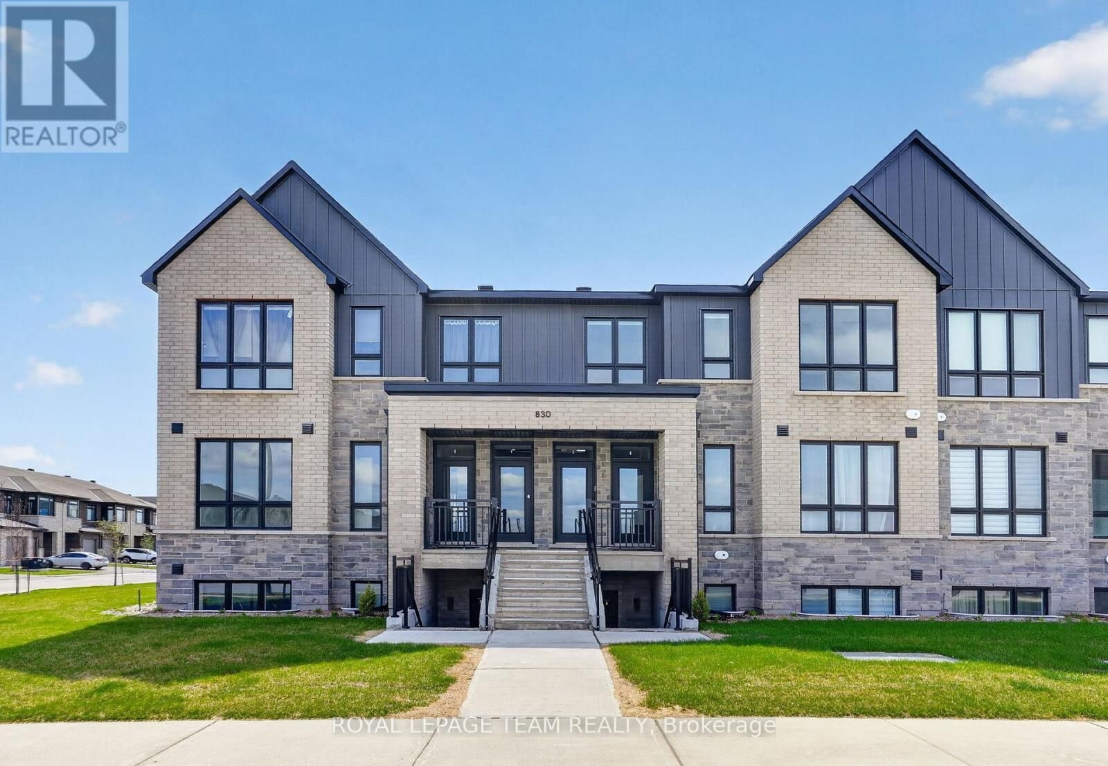 Property Photo:  830 Roger Griffiths Avenue C  ON K2S 3A9 