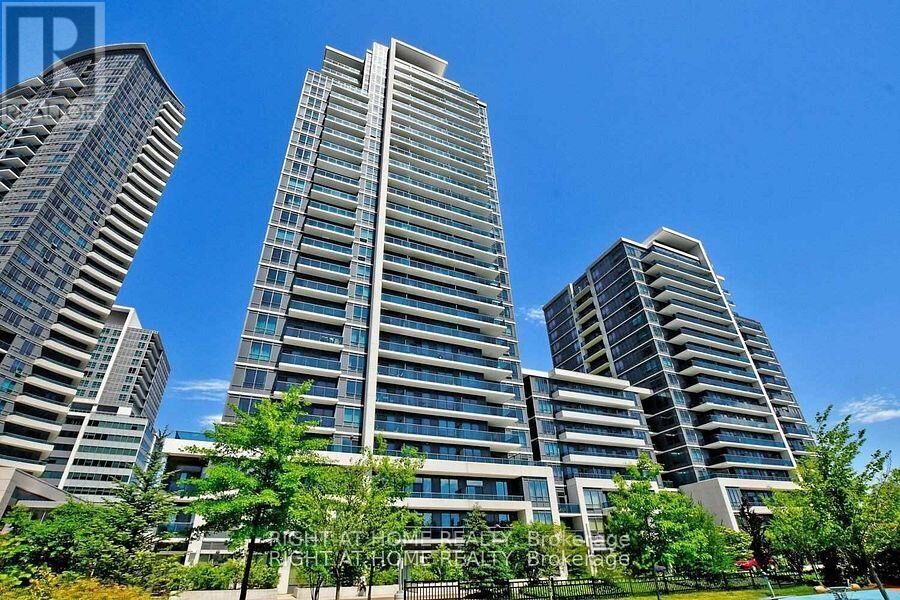 Property Photo:  7165 Yonge Street  ON L3T 0C9 
