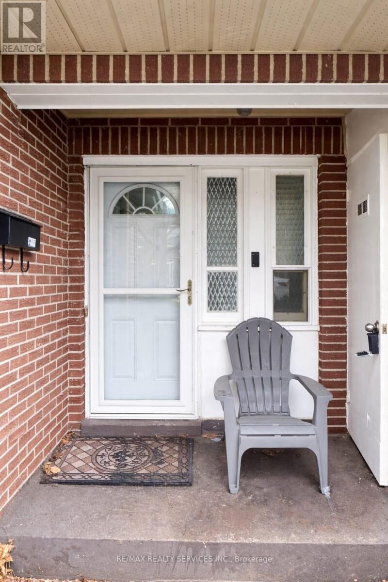 Property Photo:  50 Eden Parkway 41  ON L6T 3A5 