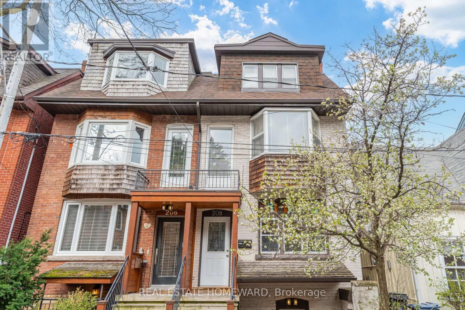 Property Photo:  208 Ontario Street Upper  ON M5A 2V5 
