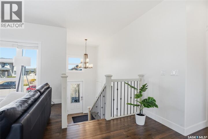 Property Photo:  230 Pohorecky Street  SK S7W 0J3 