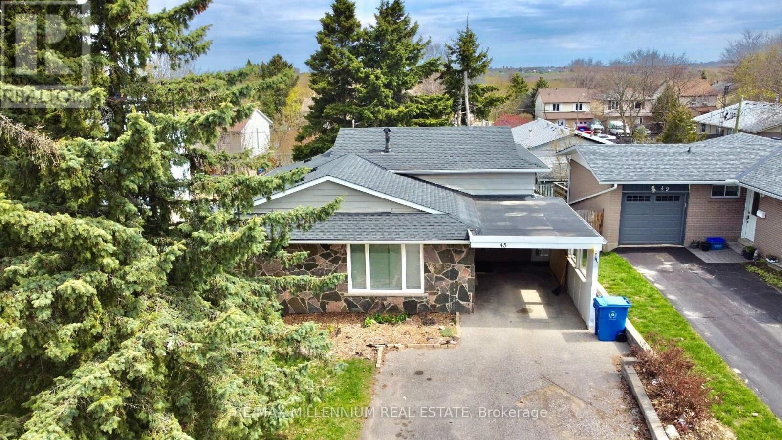 Property Photo:  45 Caledonia Road  ON L9M 2V2 