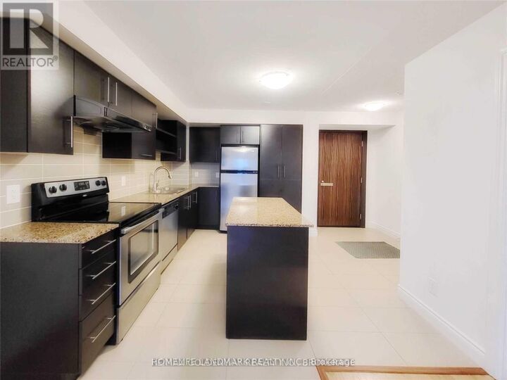 Property Photo:  273 South Park Road 812  ON L3T 0B5 