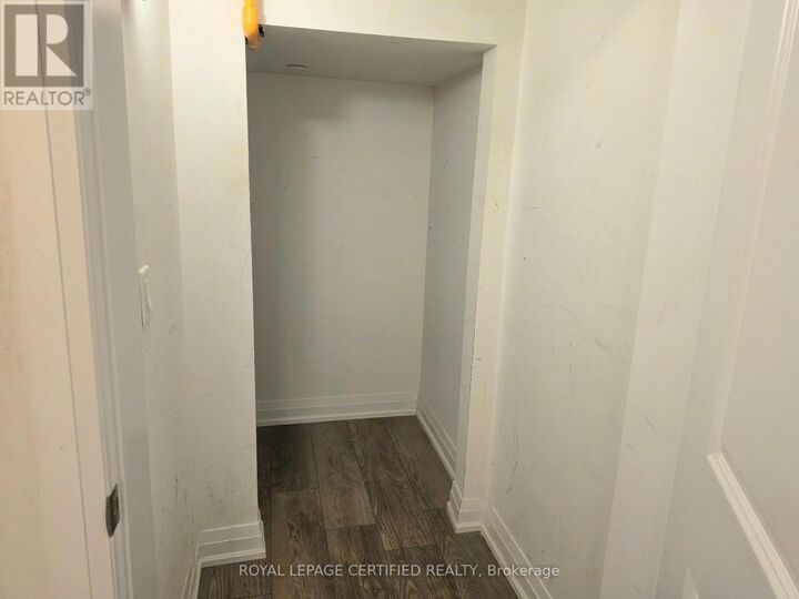 Property Photo:  85 Attmar Drive 333  ON L6P 0Y6 