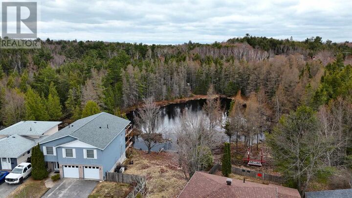 Property Photo:  44 Macdonald Ct  ON P5A 2V2 