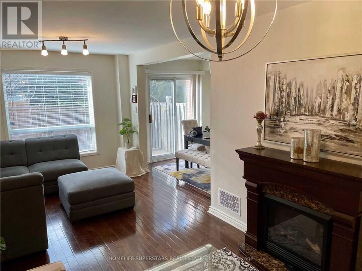 Property Photo:  550 Steddick Court 38  ON L5R 3S8 