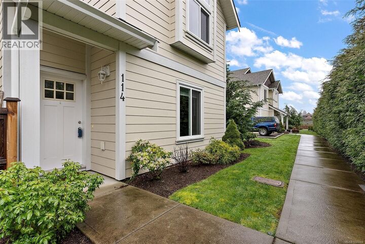Property Photo:  2038 Gatewood Road 114  BC V9Z 1L7 