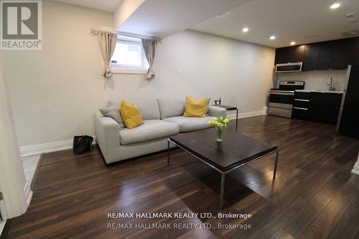 Property Photo:  158 Kingshill Road Lower  ON L4E 4V5 