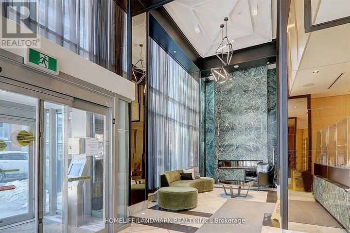 Property Photo:  89 McGill Street 708  ON M5B 1H5 