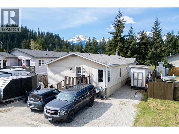 Property Photo: 39 Johnson Way BC V0E 2S0