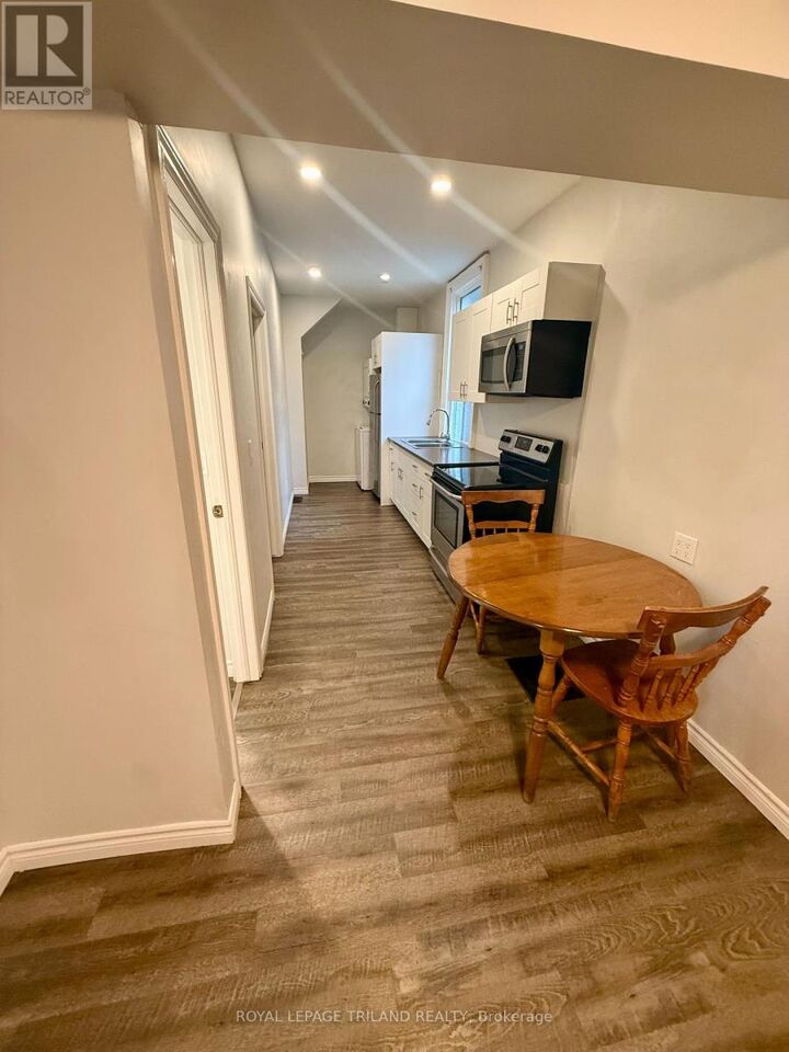 Property Photo:  434 Dufferin Avenue 4A  ON N6B 1Z6 