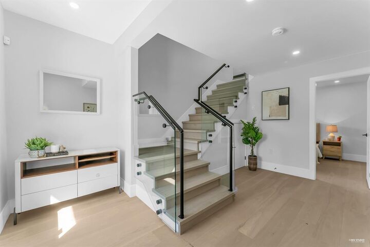 Property Photo:  15861 111A Avenue 102  BC V4N 5B4 