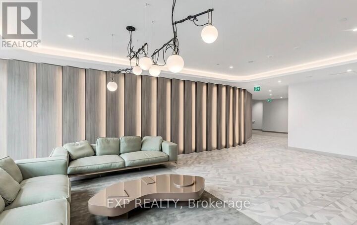Property Photo:  5 Quarrington Lane 2308  ON M3C 0S5 