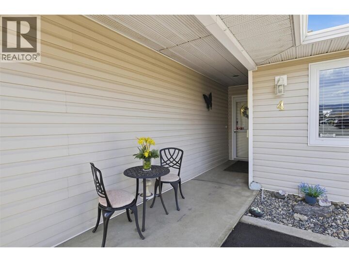 Photo de la propriété:  1195 14th Street 4  BC V2B 8L1 
