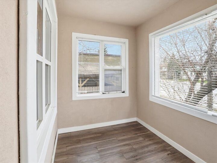 Photo de la propriété:  844 Jubilee Avenue  MB R3L 1L9 