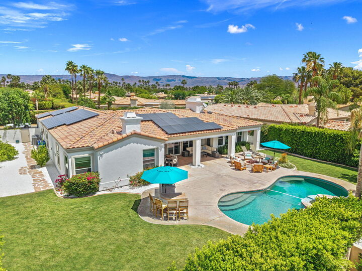 Property Photo:  85 Appian Way  CA 92211 