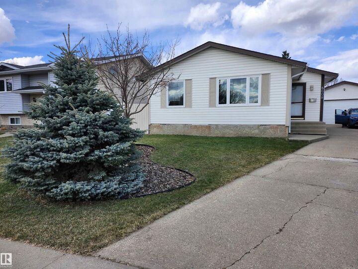 Property Photo:  8608 103  AB T8R 1C1 
