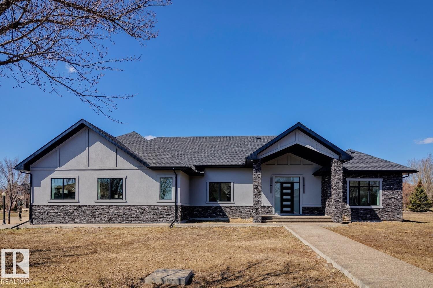 Property Photo:  15 Pinnacle Key  AB T8T 0B5 