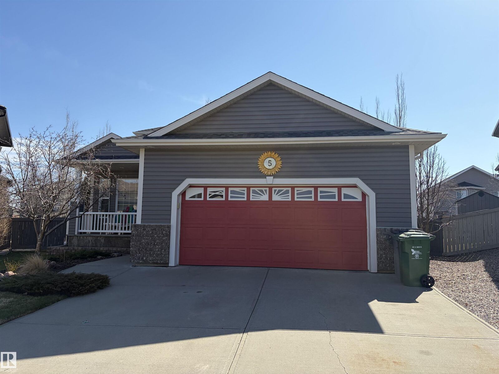 Property Photo:  5 Richelieu  AB T4X 1S4 