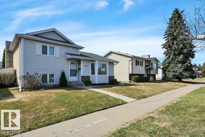 Property Photo:  18227 76 Avenue NW  AB T5T 4R2 