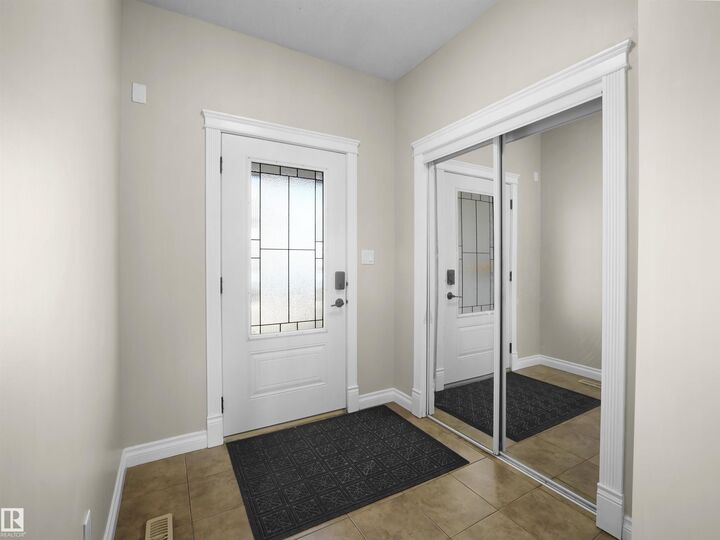 Property Photo:  2511 29 Street NW  AB T6T 0G8 