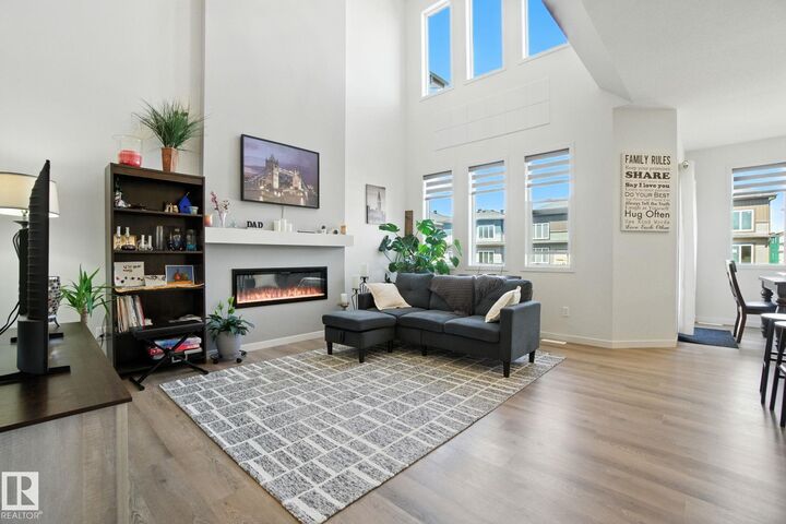 Property Photo:  22 Kiwyck Link  AB T7X 3G7 