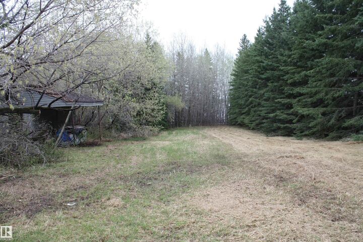 Property Photo:  9 61076 Twp Road 462A  AB T0C 0T0 