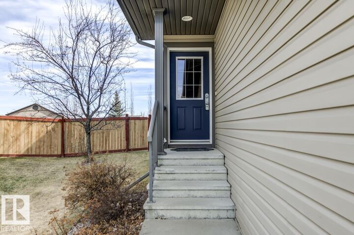 Property Photo:  119 Rue Monique  AB T4X 0G3 