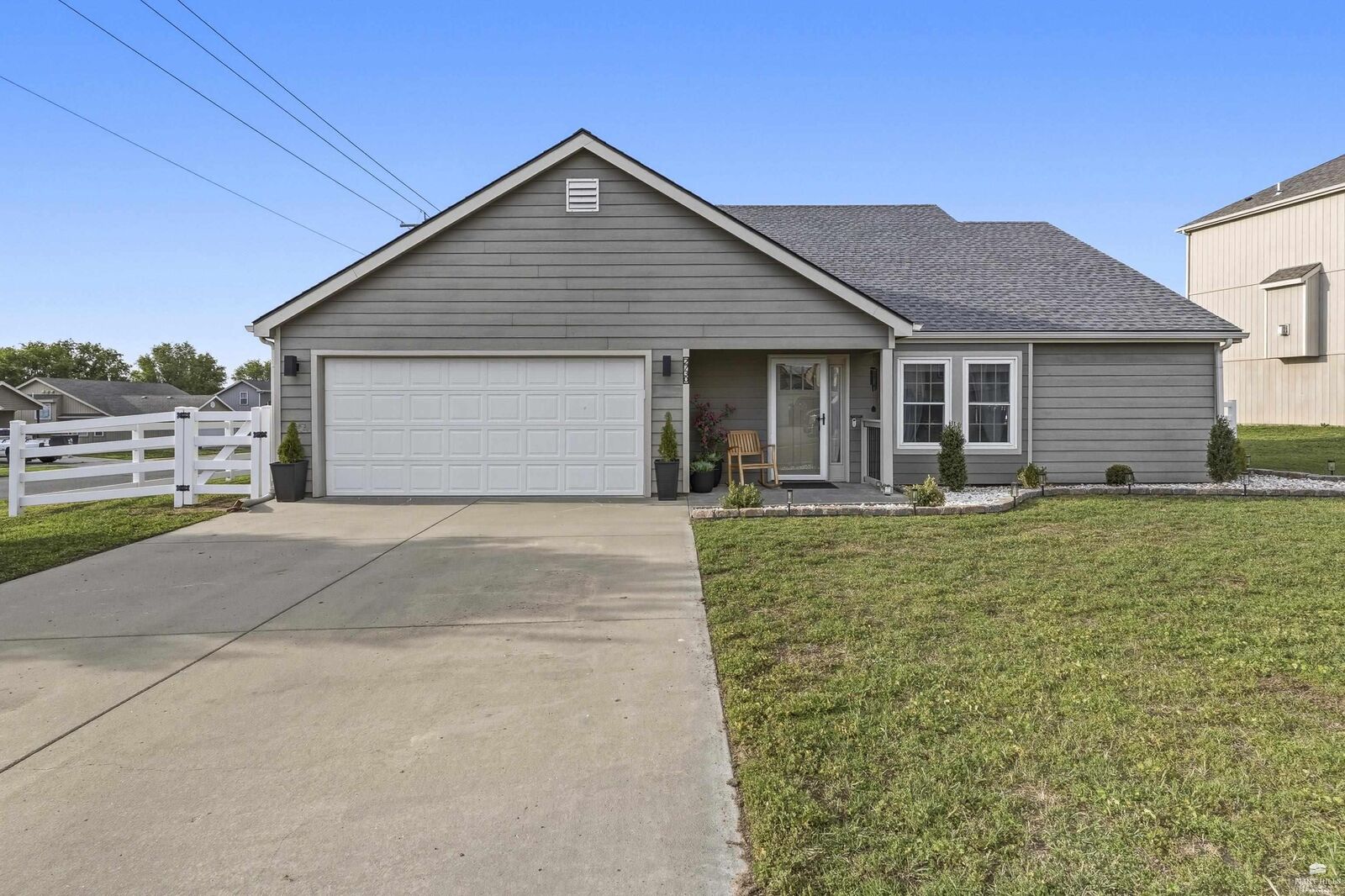 Property Photo: 2730 Oakwood Drive KS 66441