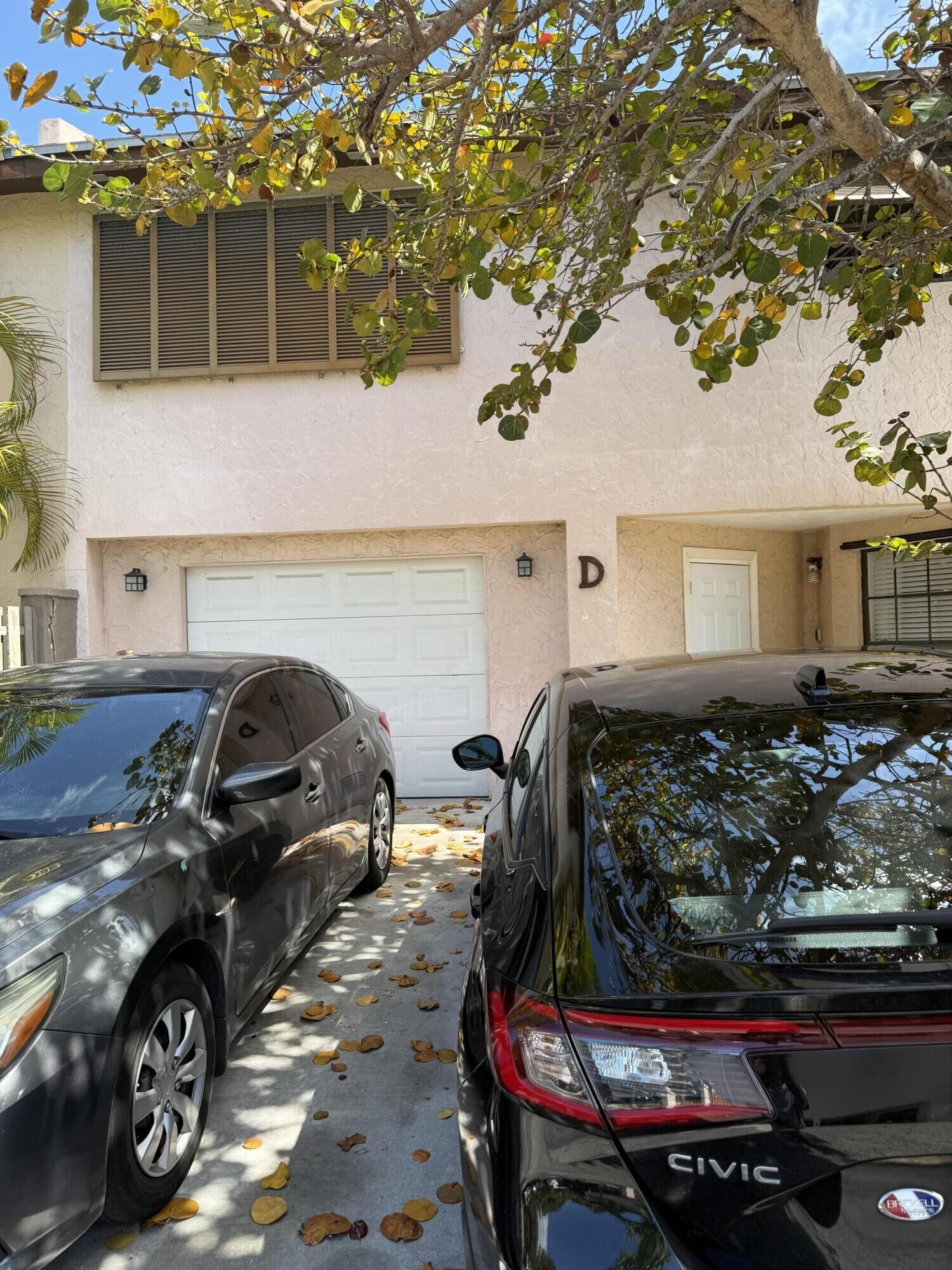 Property Photo:  3301 Duck Avenue D  FL 33040 