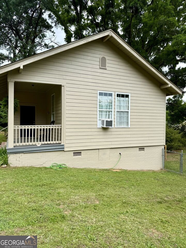 Property Photo:  45 NE 4th Street  GA 30172 