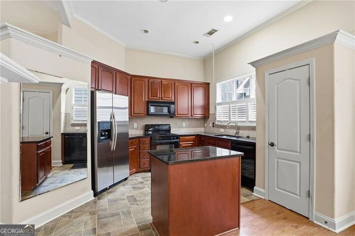 Property Photo:  235 Villa Creek Parkway  GA 30114 