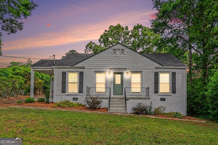 Property Photo:  3092 Leeland Road  GA 30032 