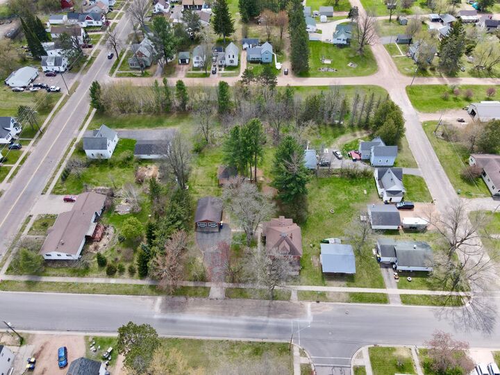 Property Photo:  1403 Water St  WI 54452 