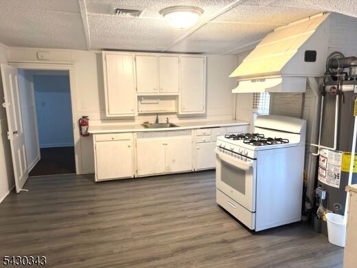 Property Photo:  944 Hamburg Tpke  NJ 07470 