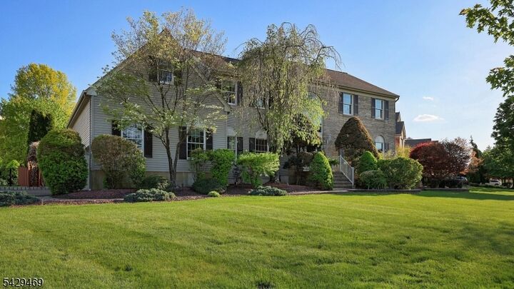 Property Photo:  2 Raddel Ct  NJ 08844 