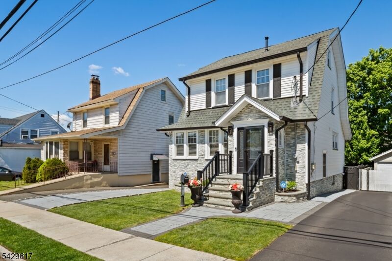 Property Photo:  1012 Falls Ter  NJ 07083 