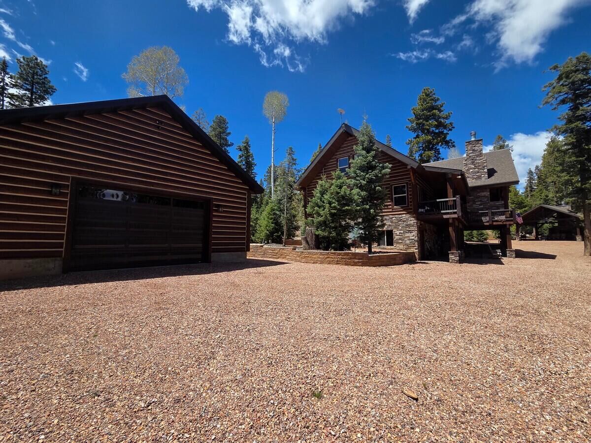 Property Photo:  3105 N Colt Rd  UT 84762 