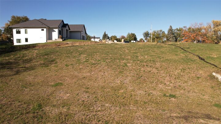 Property Photo:  4500 90th Circle  IA 50322 