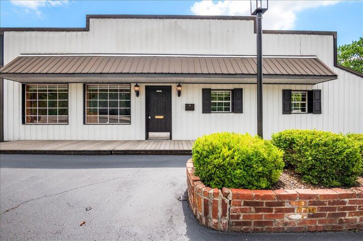 Property Photo:  318 S Dixie Street  KY 40741 
