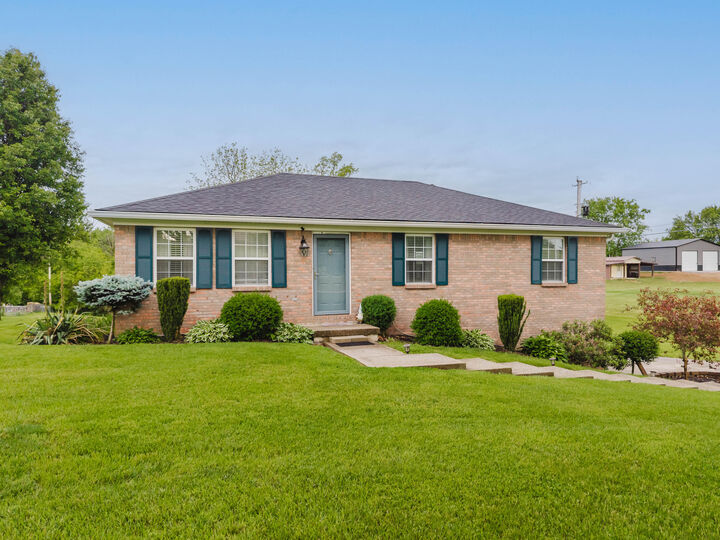 Property Photo:  803 Boone Trail Road  KY 40475 