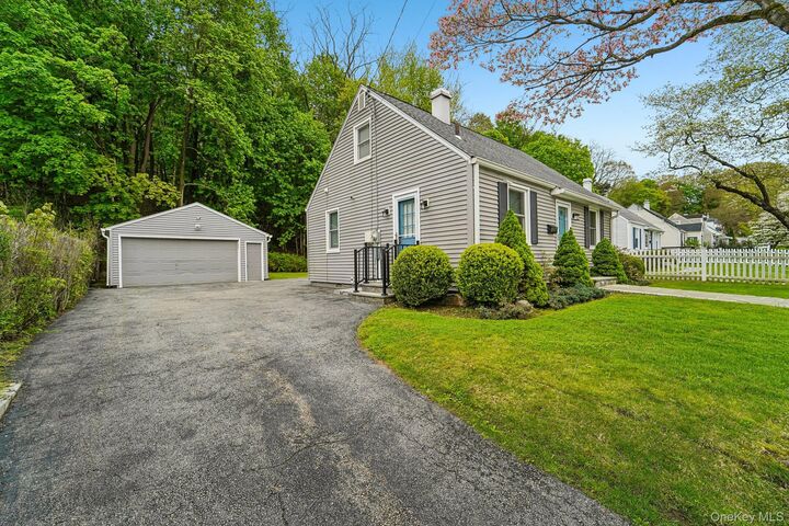 Property Photo:  841 King Street  NY 10566 